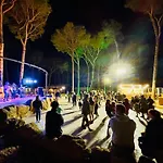 Interpals Eco Κάμπινγκ 4*