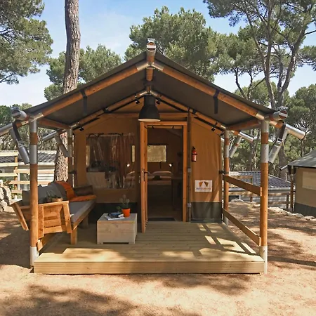 Interpals Eco 4*