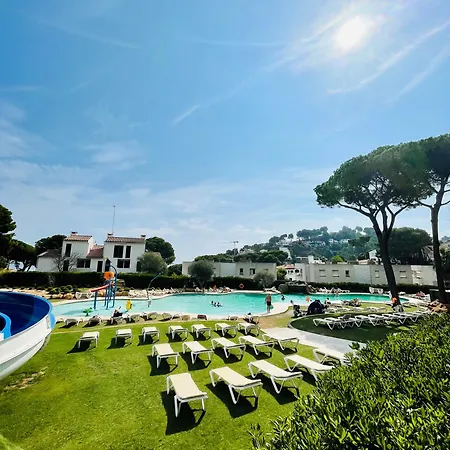 Interpals Eco Campsite 4*