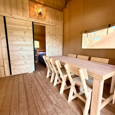 英特帕尔斯露营酒店 帕尔斯
