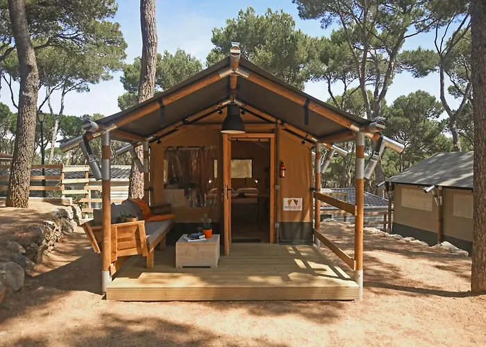 Interpals Eco 4*